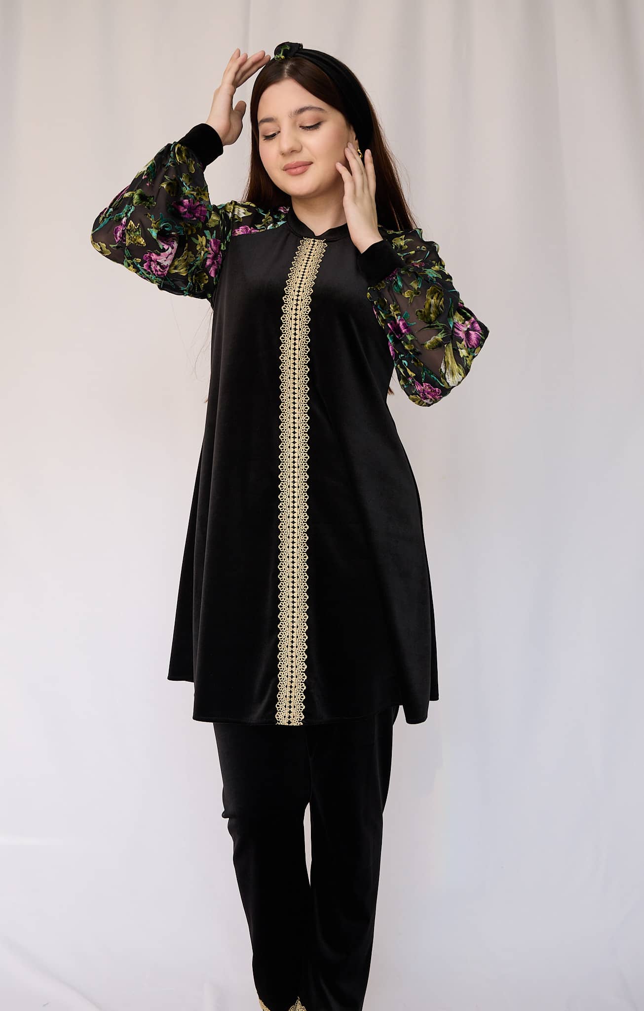 Gulbadan — qora (gulli yeng) 2