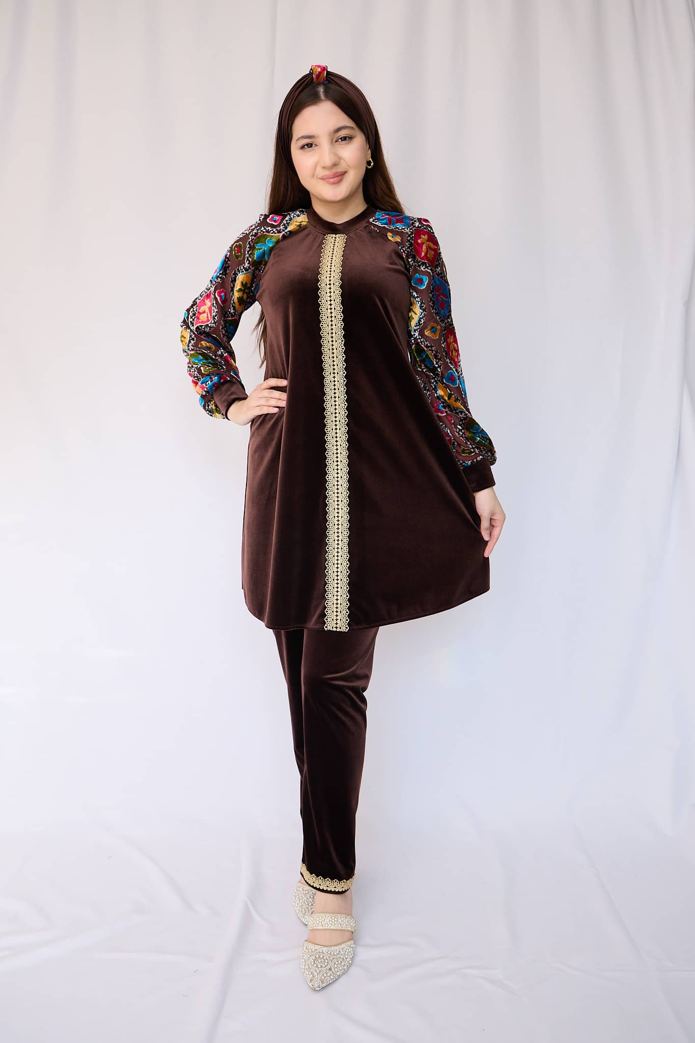Gulbadan — jigarrang